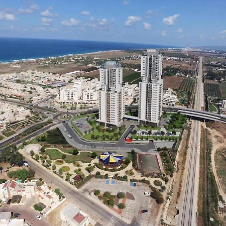 Luxury House Akko Apartment Luaran gambar