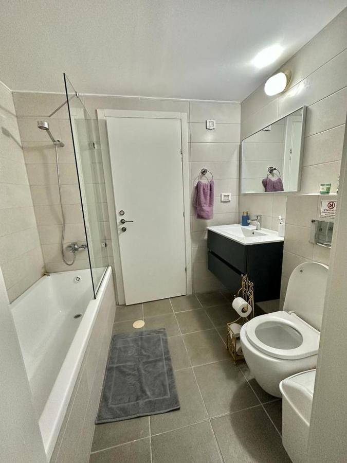 Luxury House Akko Apartment Luaran gambar